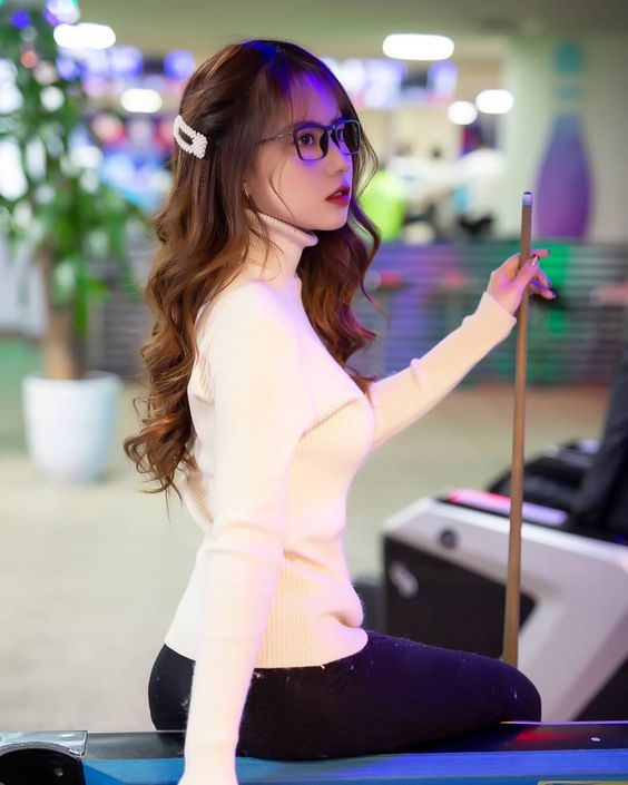 Tải hình ảnh gái Kim Chi cool ngầu điệu đà