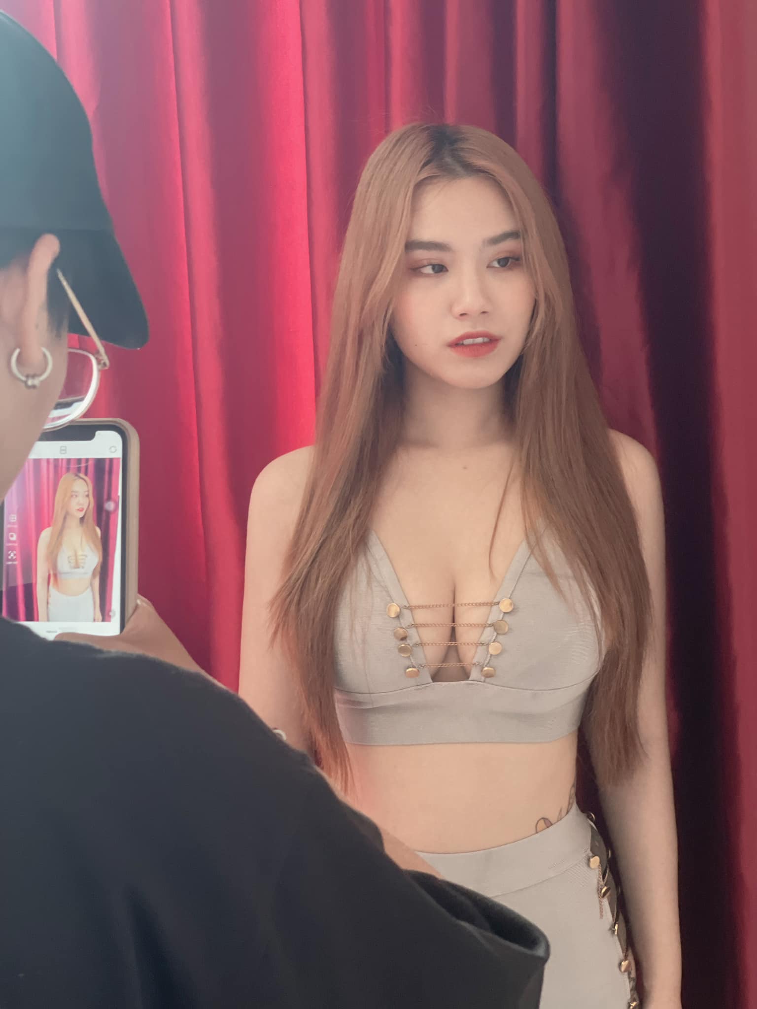Tuyển chọn Linh Miu mặc bikini sexsy làm hình nền