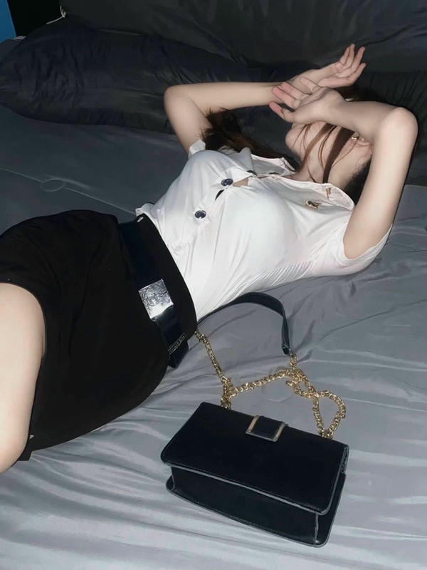 ảnh chụp nhà nghỉ với gái