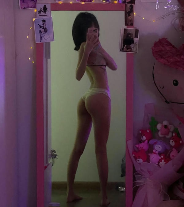 ảnh gái chụp đang trước gương