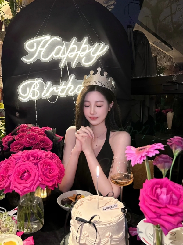 Ảnh gái đẹp chúc sinh nhật lung linh