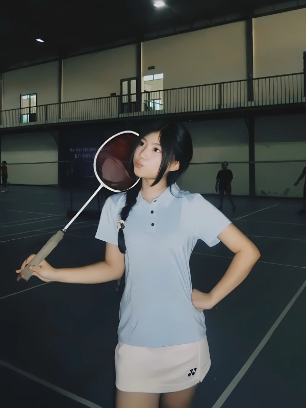Ảnh gái mạng cute chơi cầu lông cực cool