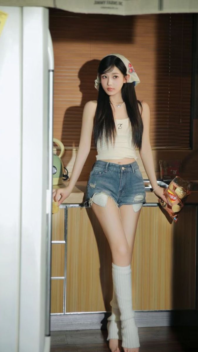 Ảnh gái xinh chân dài