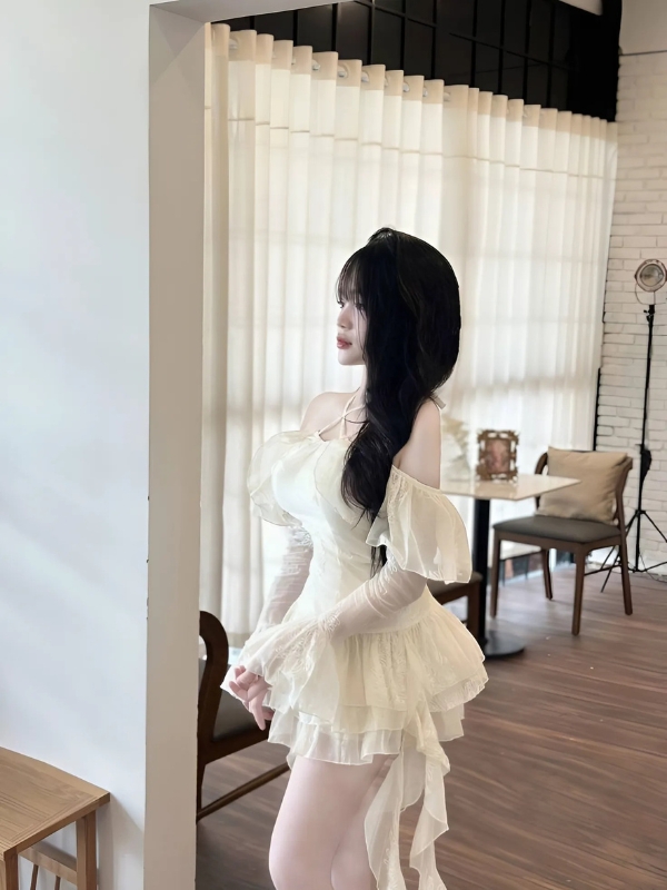 ảnh gái mặc váy ngắn