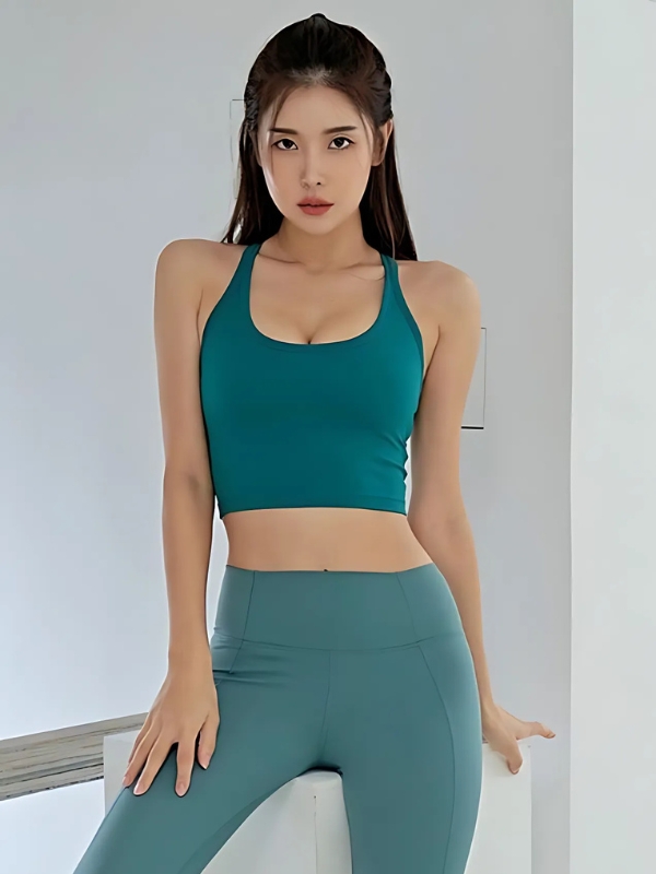 Ảnh gái xinh tập yoga mặc đồ ôm dáng