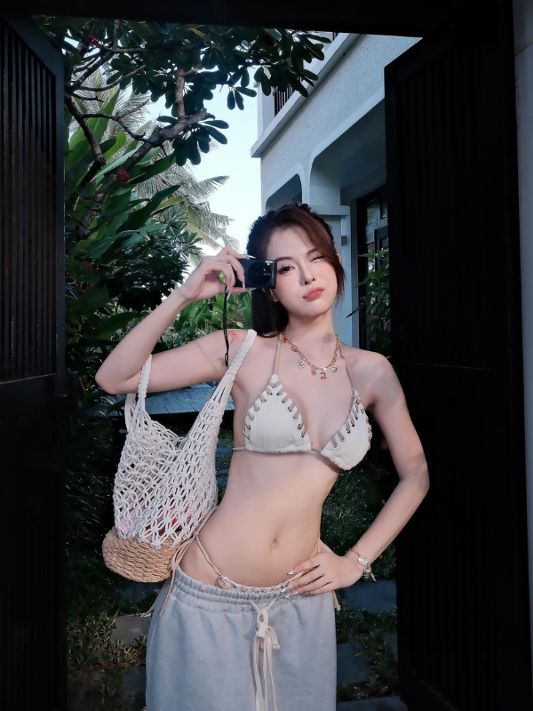 Tươi tắn rạng rỡ giữa khung cảnh đêm