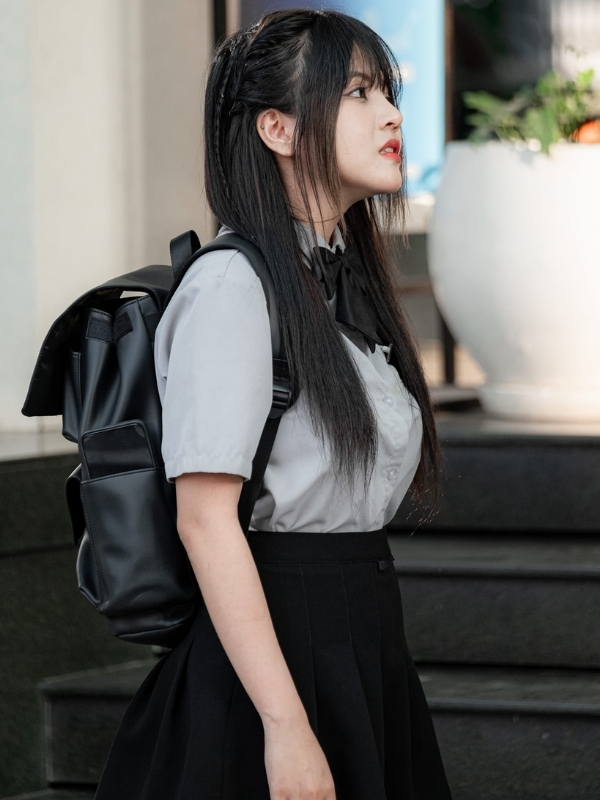 Đồng phục học sinh mang lại nét ngây thơ.