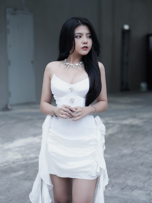 Vẻ đẹp cuốn hút trong khung cảnh tối giản.