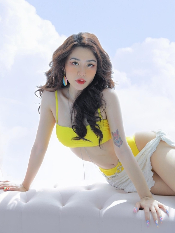 Rạng rỡ như ánh nắng mùa hè