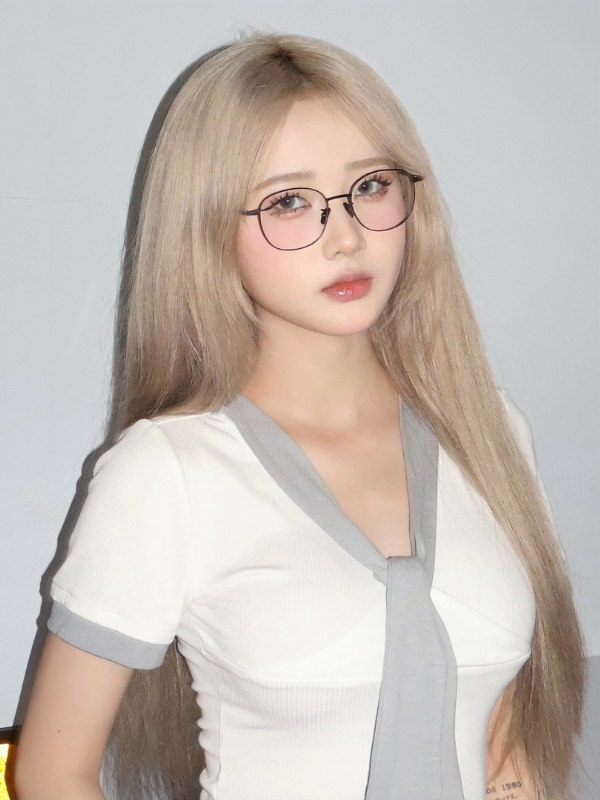 Tiktoker Diệu Linh tỏa sáng rạng ngời