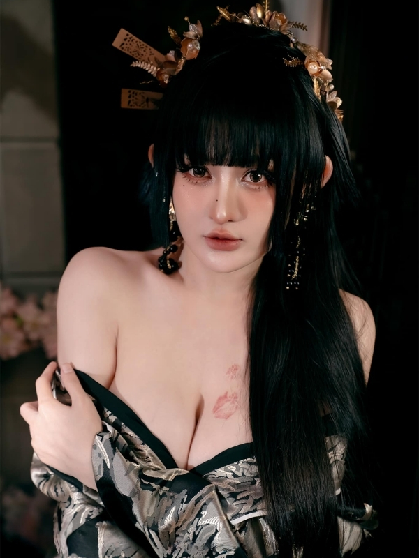 Đôi mắt biết nói khiến tim xao xuyến