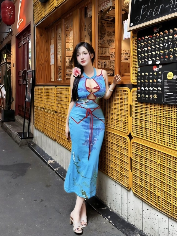 Áo dài hiện đại khoe trọn đường cong quyến rũ