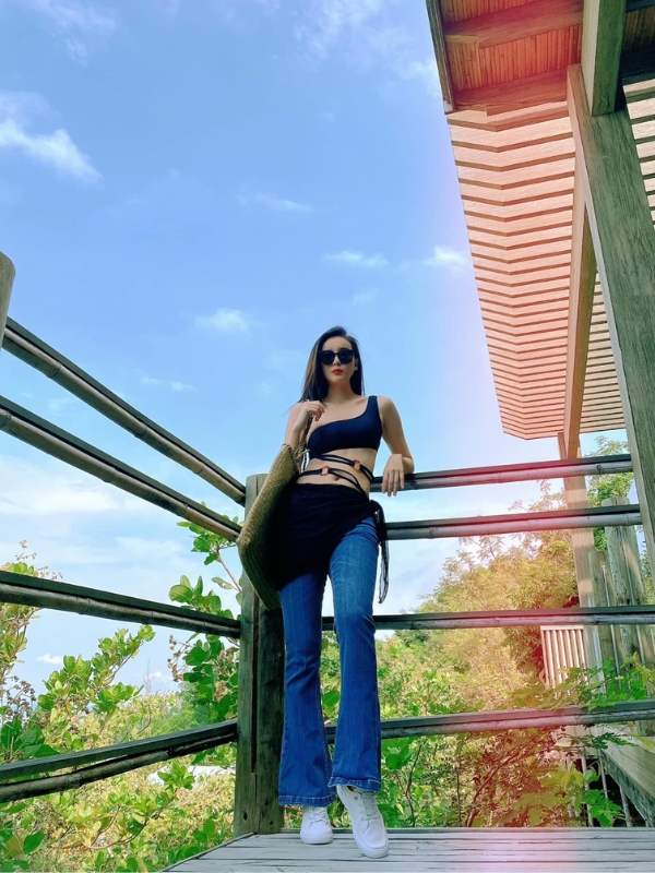 Nét năng động trẻ trung trong trang phục jeans