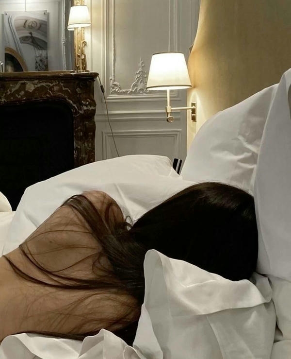 chụp ảnh gái trong nhà nghỉ