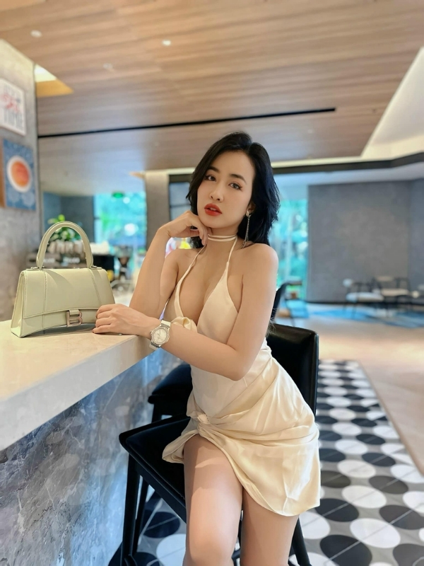 Vẻ đẹp rạng rỡ, tươi tắn của nữ DJ.