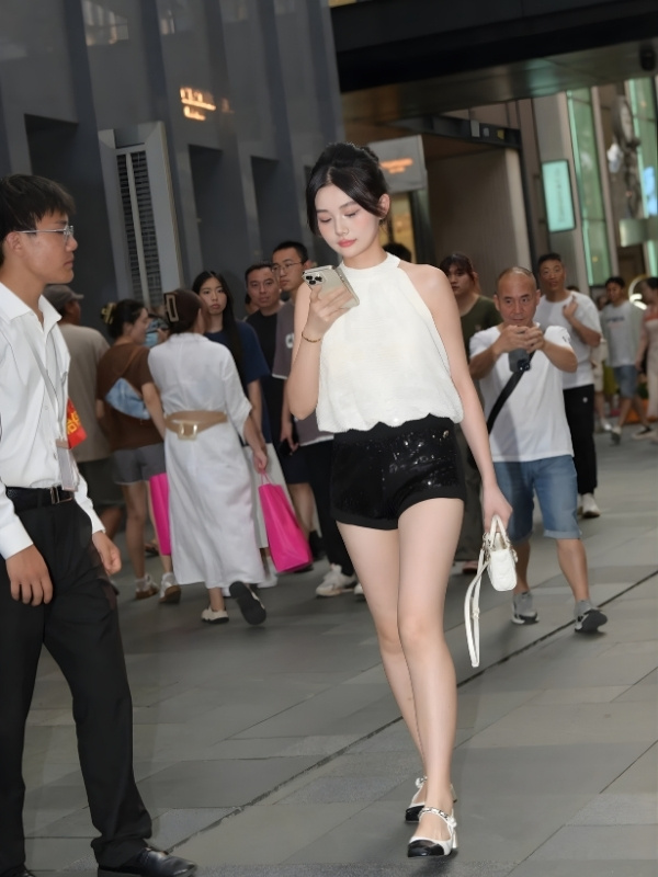 gái Trung Quốc đường phố không nội y