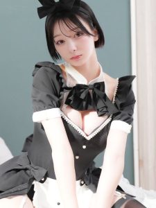 Gái Xinh Cosplay Hầu Gái