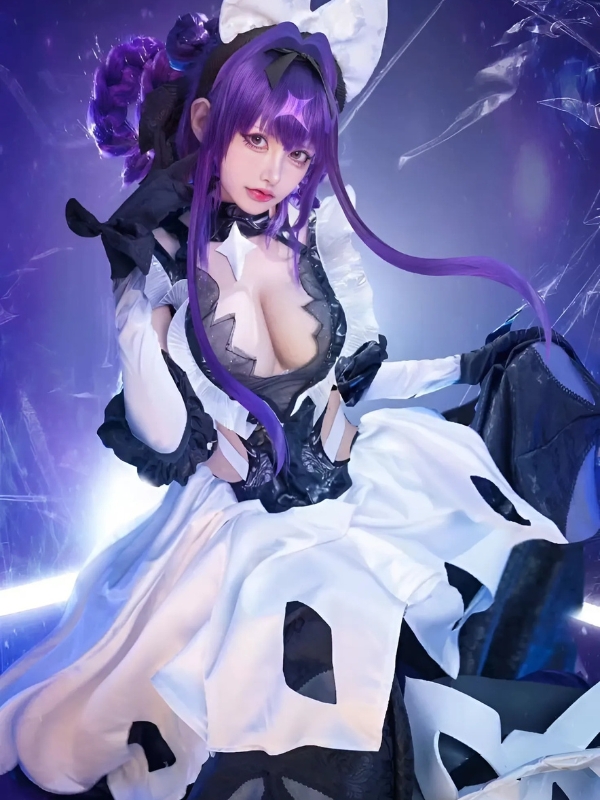 Gái xinh cosplay Liên Quân Qi Mobile