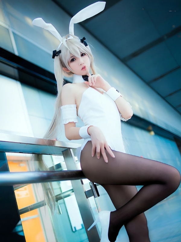 Bộ ảnh con gái cute dễ thương cosplay thỏ gợi cảm