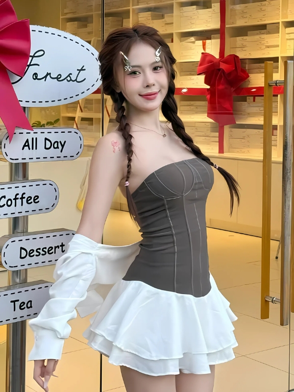 Gái xinh TikTok mặc váy bánh bèo đáng yêu