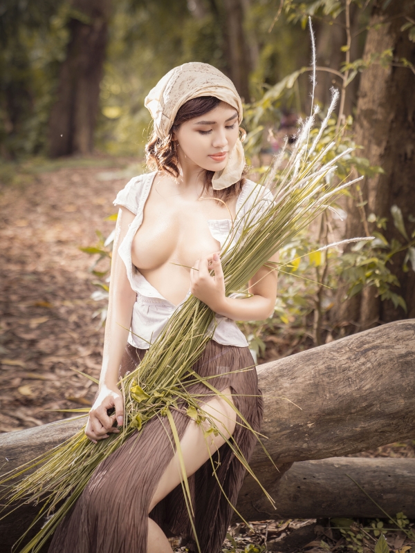 Girl xinh nude hoá thân thôn nữ