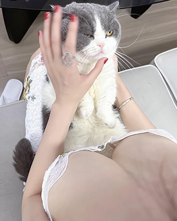 góc từ trên xuống lộ hàng