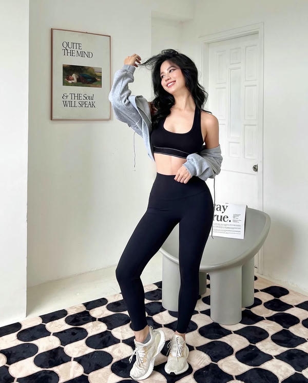 hàn hằng mặc legging