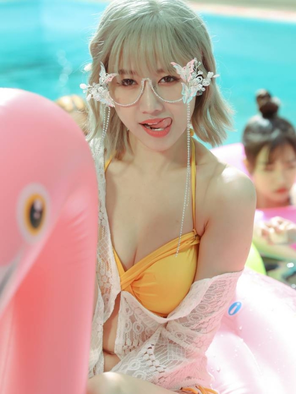 Nét dịu dàng gợi cảm của Hari Won sexy