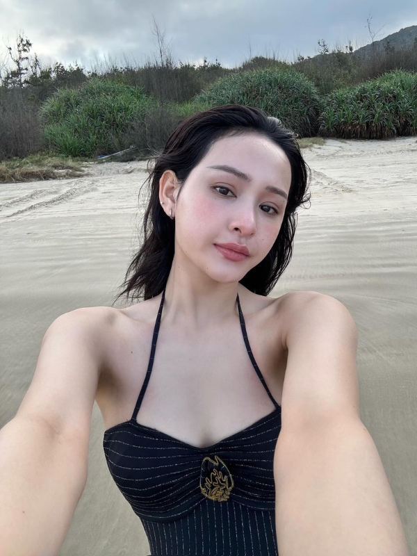 Gương mặt rạng rỡ với thần thái đầy cuốn hút