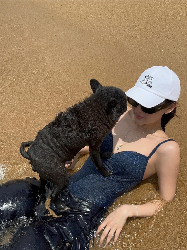 Hiền Hồ bikini khoe dáng đẹp