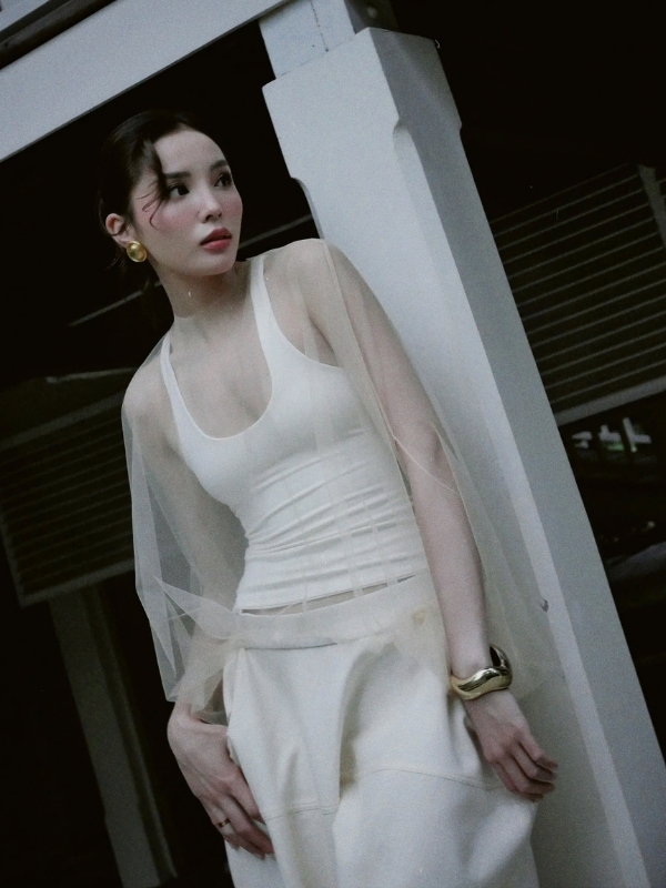 Trắng tinh khôi, đơn giản mà vẫn cuốn hút