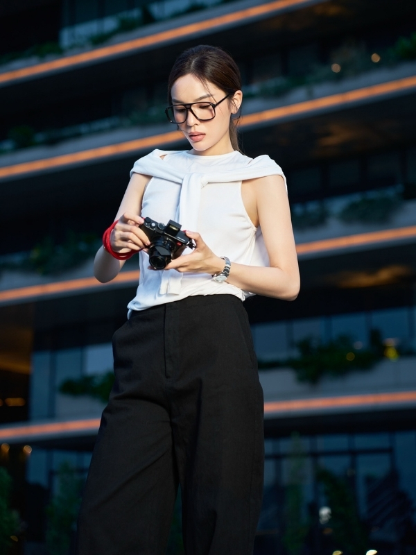 Đầy cá tính với thần thái tự tin, trẻ trung