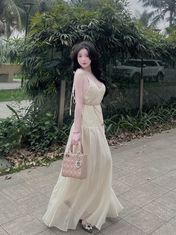 Dịu dàng trong từng đường nét thanh tú.