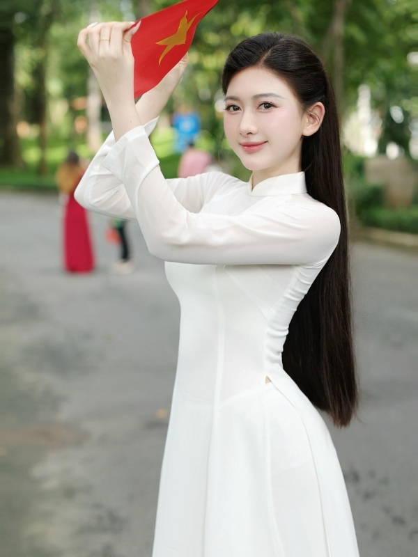 hot teen Lê Thị Thùy Trang