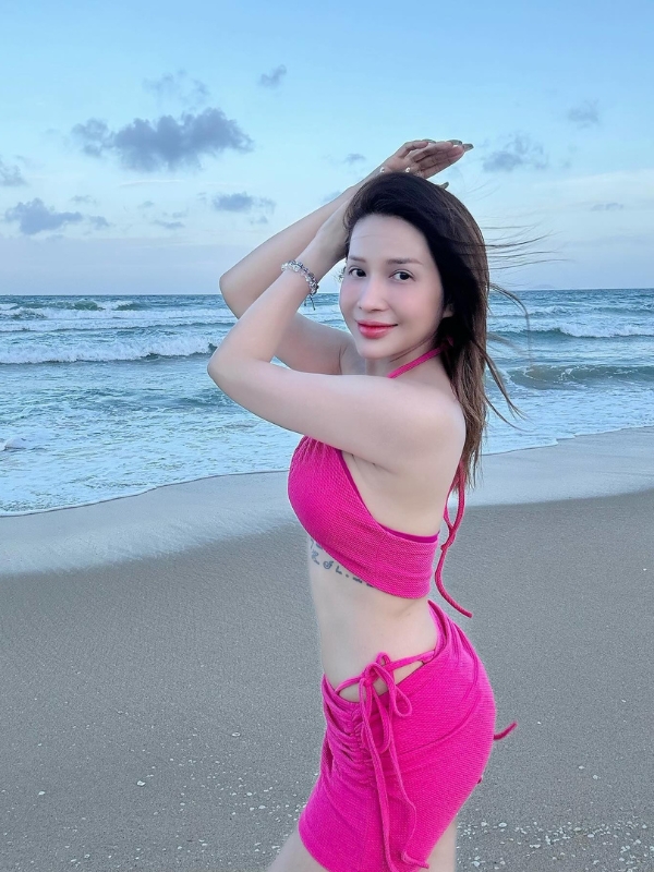 Ánh mắt tự tin trong nắng vàng rực rỡ