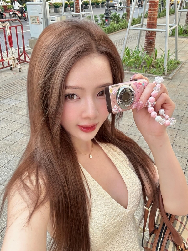 Vẻ gợi cảm khiến ai cũng say đắm