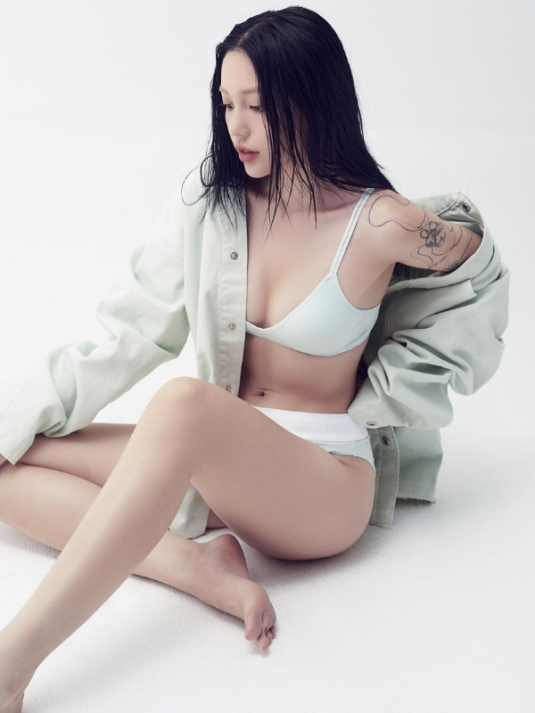 Gợi cảm đầy táo bạo nhưng vẫn nhẹ nhàng