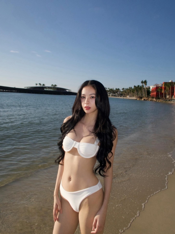 Tỏa sáng trong dáng đứng tự tin