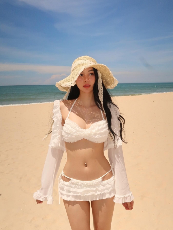 Dịu dàng tinh khôi giữa biển trời