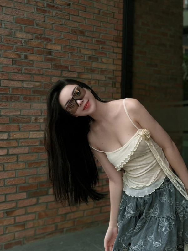 Nét duyên dáng trong nụ cười rạng rỡ