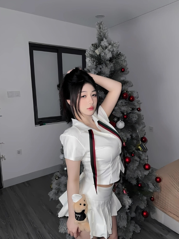 Váy trắng dịu dàng – Trần Hà Linh