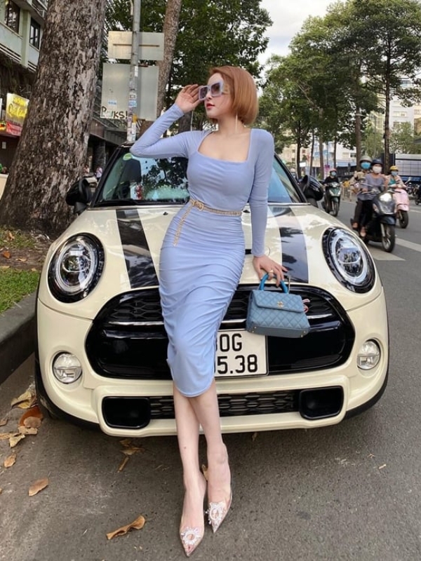 Style thanh lịch nhưng vẫn gợi cảm