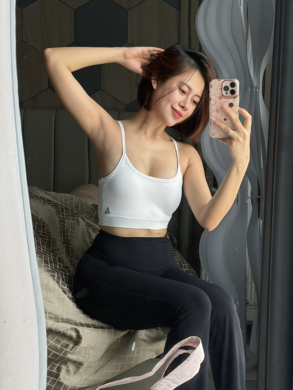 Phong cách thể thao khoe dáng nuột nà.