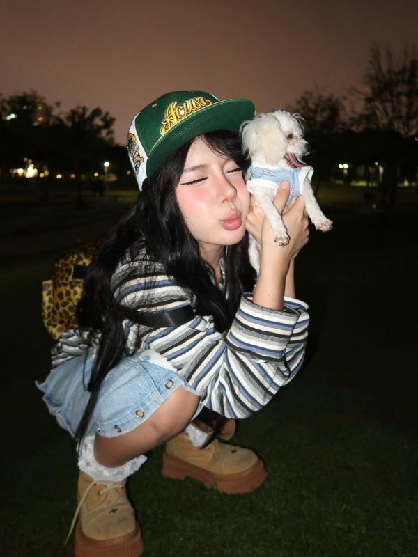 Váy jeans và thú cưng siêu đáng yêu