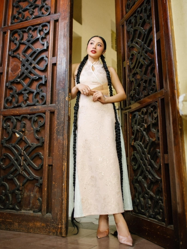 Kiêu sa trong chiếc váy dạ hội