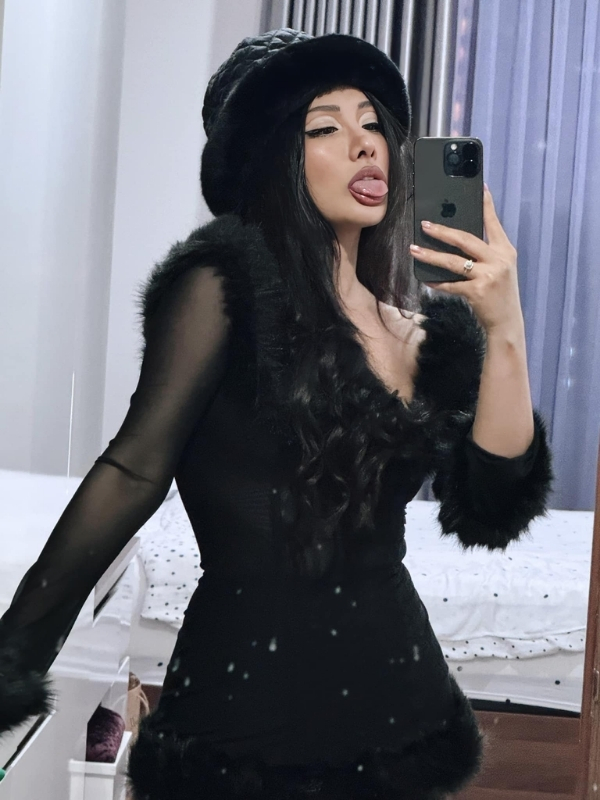 Yaya Trương Nhi sexy với mũ lông đen