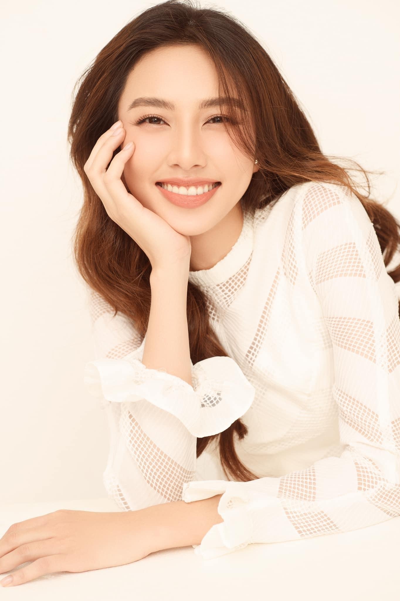 Nguyễn Thúc Thùy Tiên - 1