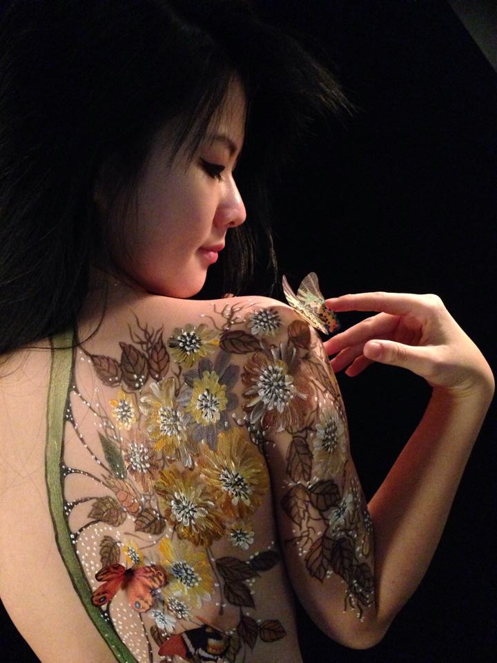 Ảnh gái xinh body painting - 2