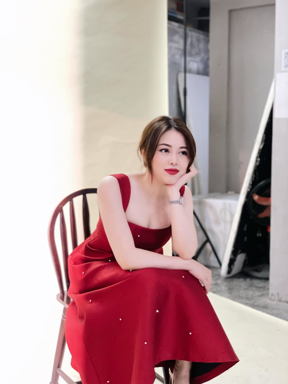 Gái xinh chụp ảnh - 2