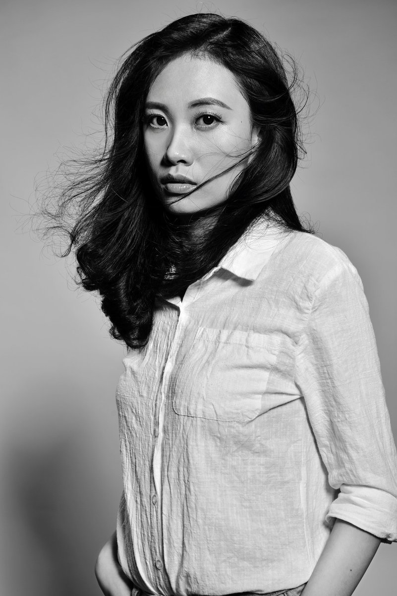 Ảnh gái xinh đen trắng - 7